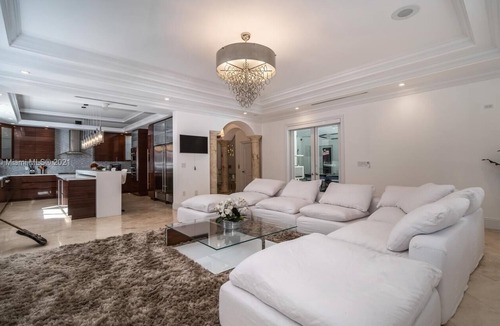 Coral Gables Villa | Villa Veloz Coral Gables (message for details)