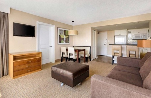 Northeast Virginia Beach Villa | Virginia Beach | Balcony Retreat | Resort Pool & Beach Access