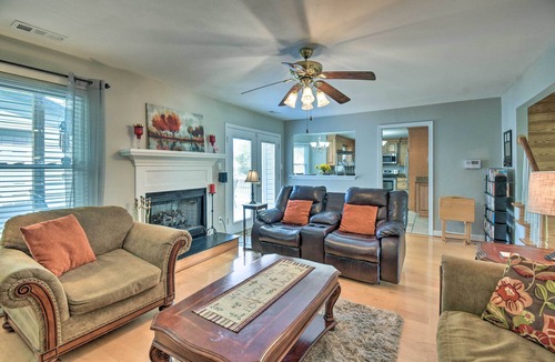 Fentress House | Virginia Beach Family House < 1 Mi to Golf Club!