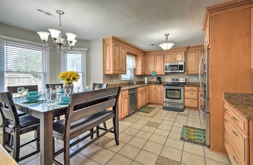 Fentress House | Virginia Beach Family House < 1 Mi to Golf Club!