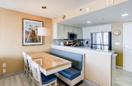 Northeast Virginia Beach Villa | Virginia Beach | Oceanfront Getaway | Pool & Beach | 1BR