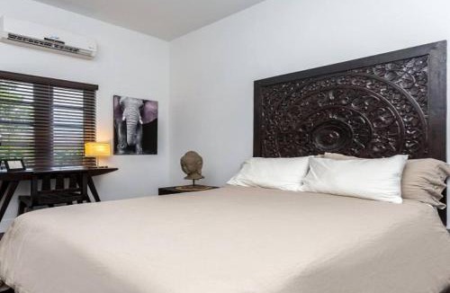 Northeast Miami Apartment | Vive Zen Queen Room