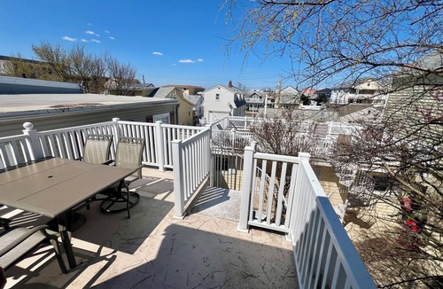 Seaside Heights House | VRBO PREMIER HOST LISTING - 4 BR Cruz Bay Home Beach Block ,Opt. Pool Access