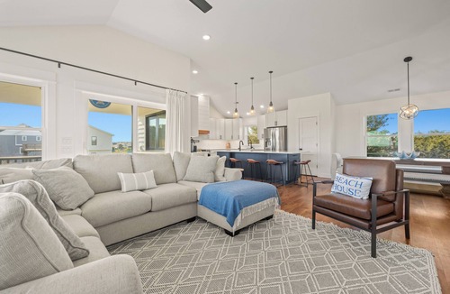 Ocean Sands House | Wags & Waves: Sept. 18th Wk Reduced, Fri-Fri, Dog-friendly, Walk to Beach