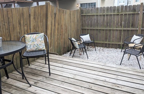 North Beach House | Walk to Bay, Family + Dog Friendly, Fenced Yard, Beach Passes - 3BD/2BA