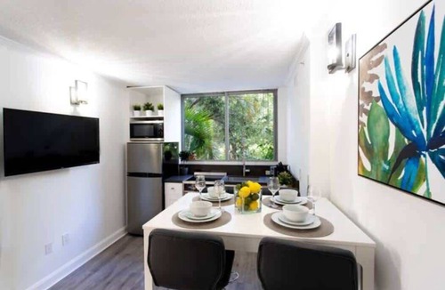 Northeast Coconut Grove Apartment | Walk to Bay from Luxe Condo w/Parking Pool & Gym