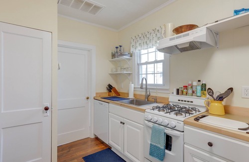 North Wildwood Cottage | Walk to Beach & Boardwalk: Jersey Shore Cottage!