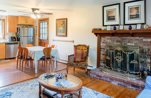 Barnstable County House | Walk to Beach & Main St: Dog-Friendly Cape Cod Gem