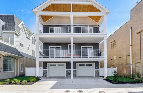 Cape May - Wildwood Apartment | Walk to Beach & Moreys Piers: Family Getaway!