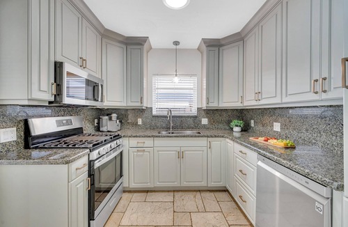 Lauderdale Beach House | Walk to beach/two cottages/swimming pool/hot tub/Surf and Sand/RESlDENCES