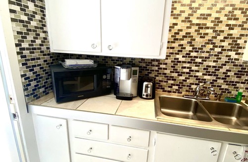 Dennis Port Apartment | Walk to DennisPort Beaches 4 min.Bars and restaurants 2min walk.Perfect Location