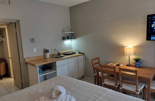 Hallandale Beach Apartment | Walk to Everything: Beach, Shops-2270