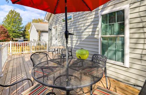 Chestertown House | Walk to Historic Chestertown: Dog-Friendly Retreat