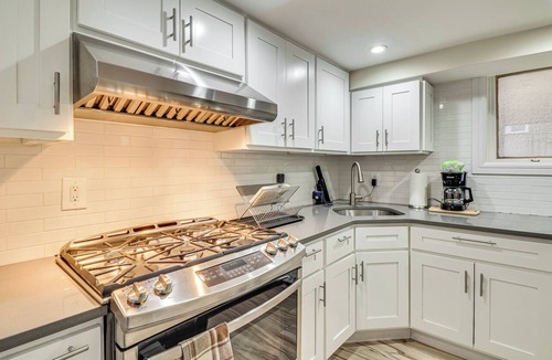 Hoboken Apartment | Walk to Hudson River, Near MetLife: Renovated Apt