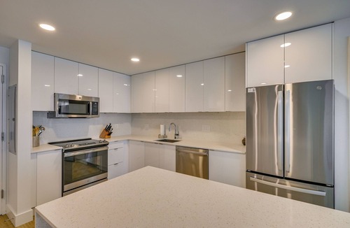 East Cambridge Condo | Walk to MIT & T Stop! Kendall Square Extended Base