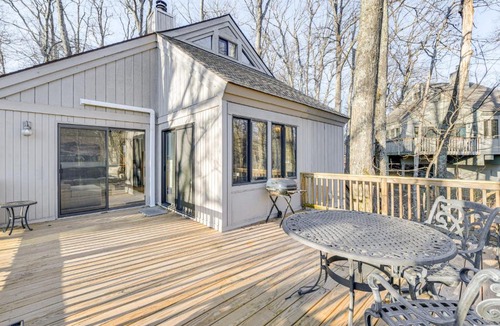 Treeloft House | Walk to Ski Slopes: Wintergreen Resort ‘Treehouse’