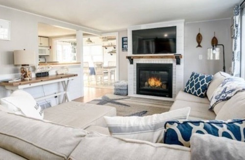 West Dennis House | Walk to West Dennis Beach, All New, Central AC, Very Clean, All Amenities/Linens