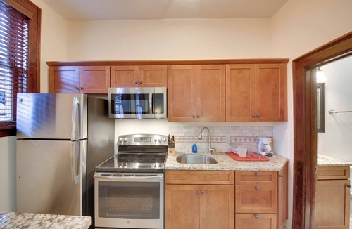 Wallace Apartment | Walkable Studio in the Heart of Dtwn Wallace!