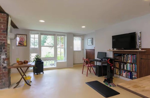 Church Hill Apartment | Walkable to downtown and MCV