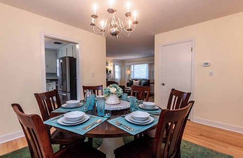 Fry's Spring House | Walkable to UVA, and Fontaine Research park, Newly Renovated Home.