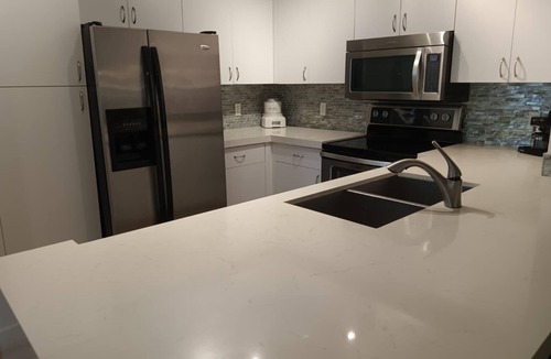 Aventura Apartment | Walking distance to Beach and Mall Cozy modern apartment relaxing view of trees