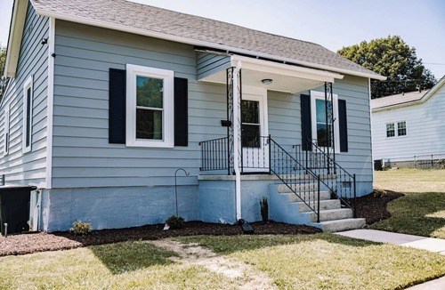 Danville House | Walking Distance to Casino
