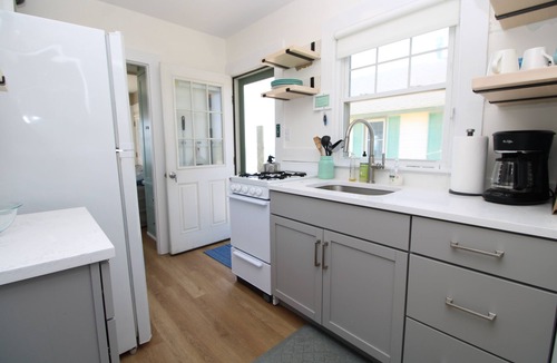 North Truro Cottage | Water Front Days Cottage #2 (2257)