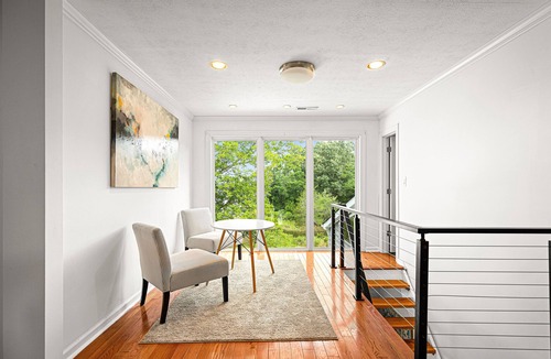 Ware House | Water front Oasis with pickle-ball court and hot tub