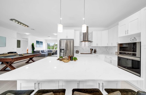 Golden Glades Villa | Water Front Royal Palm Estate-Spa-BKT Court