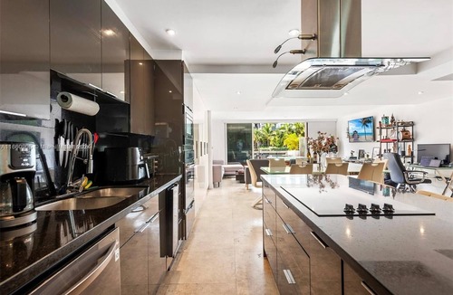 East Little Havana Villa | Water Front Villa Riviera