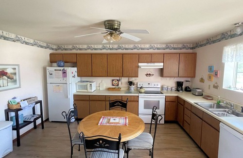 Deep Hole House | Water's Edge - Water Front/Access - Townhouse with community pier, NO LINENS