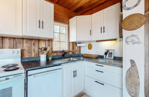 Aquinnah House | Water-view home with large deck, balcony, enclosed sunroom & peaceful location