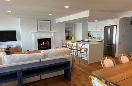 Jamestown Condo | Waterfront 2 bdrm, 2 bath Condo in the Heart of Jamestown