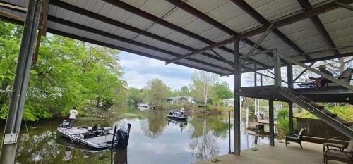 Columbus House | Waterfront 2BR Retreat w Private Dock