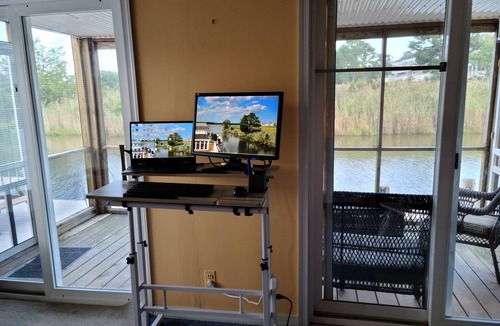 Selbyville House | Waterfront, 3 Bedroom Home in Quiet, Canal Community, 10 Mins from Ocean City MD
