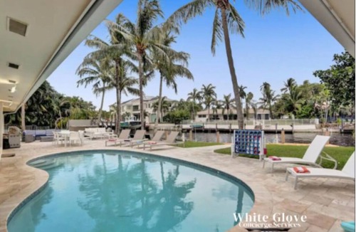 Deerfield Beach Villa | Waterfront 6BR Heated Pool Jacuzzi Close To Beach