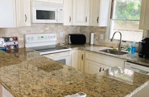 Anglesea Condo | Waterfront! Amazing Panoramic Ocean Views! Cozy Condo Cottage!