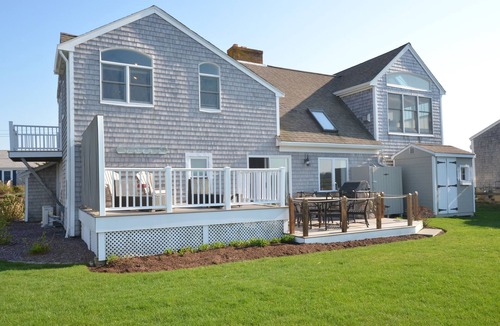 South Yarmouth House | Waterfront and Beach! Private Dock to Kayak, Fish or Boat the Cape and Islands!