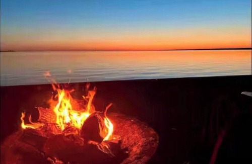 Verona Beach House | Waterfront Beach House Oneida Lake - Walkable to Park & Resort Area
