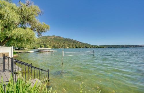 Tumtum House | Waterfront Deck w/Fire Pit: Lake Spokane Gem!