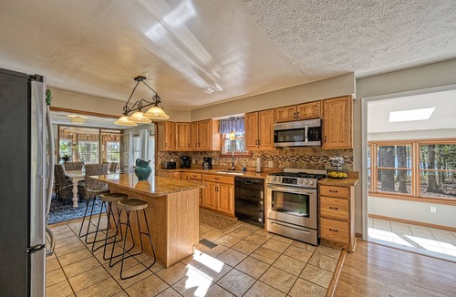Mineral House | Waterfront/Fiber WiFi/Boat&Jet Ski-2 on site Fall W/E& Summer 2027 now booking,