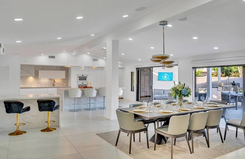 Coral Ridge Villa | Waterfront/Heated Pool/Canal View & Access/Treasure Key/VlLLAS