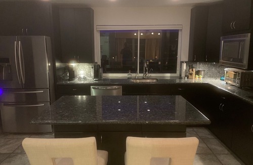 Coral Ridge Isles House | Waterfront Home with a Heated Pool 10 min to the Beach