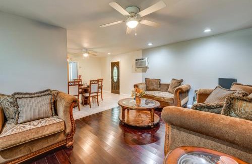 Farmville House | Waterfront Home w/Deck & Yard, 4 Mi to Farmville!