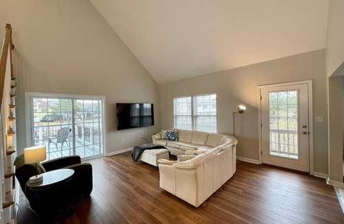 Bethany Beach House | Waterfront Home with private dock- walk to beach