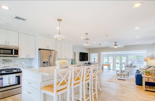 Pompano Isles House | Waterfront home with private pool, outdoor living area, washer/dryer, & AC