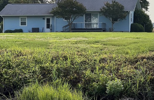 Lottsburg House | Waterfront home where you can relax or enjoy the things the Northern Neck.