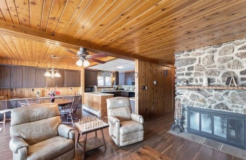 Winchester House | Waterfront House & Guest House Available in Winchester, CT!