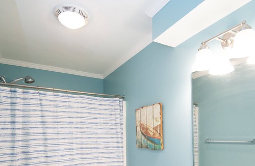 Fishing Creek House | Waterfront Insta-Worthy Sunsets! 5BR w/Bikes , Kayaks and 🐾 Friendly