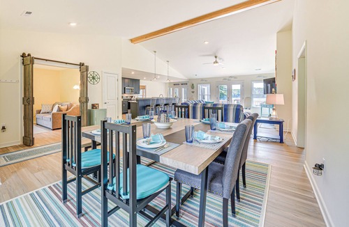 Bumpass House | Waterfront Lake Anna Home: Summer Family Escape!